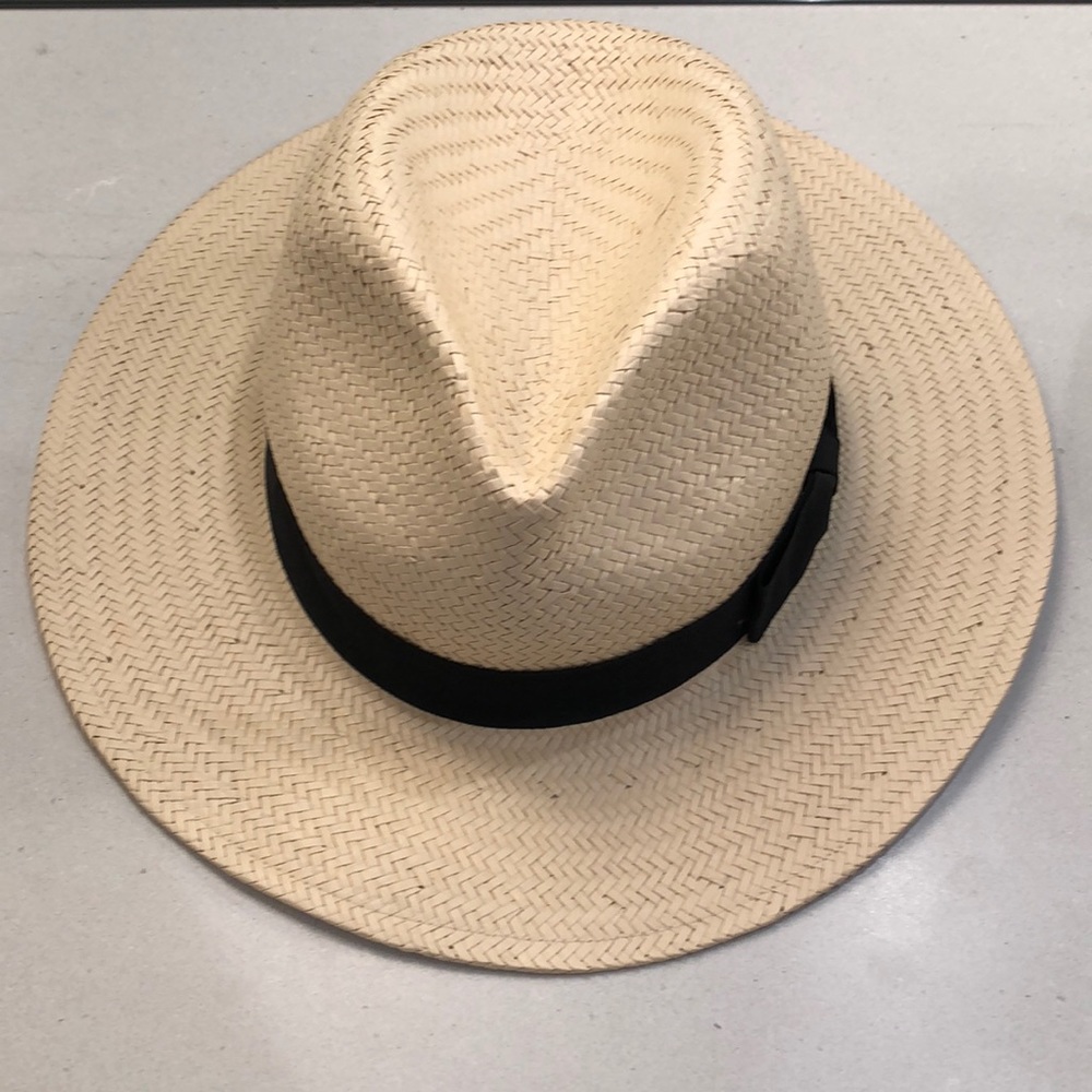 Summer brimmed hat